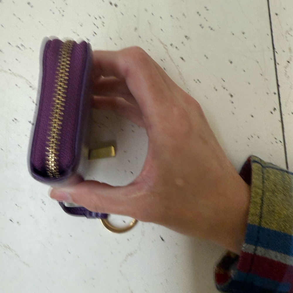 Tory Burch Deep Purple Leather Zip Card Case with Keychain and Gold hardware - Picture 6 of 16